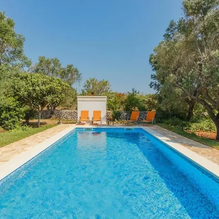 Casa Tina Con Piscina Dom wakacyjny