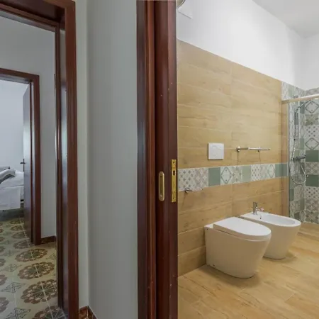 Casa Tina Con Piscina Dom wakacyjny *