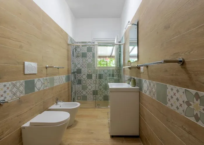 Casa Tina Con Piscina 度假居 *