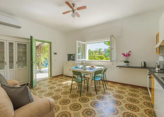 度假居 Casa Tina Con Piscina *