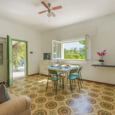 Holiday home Casa Tina Con Piscina *