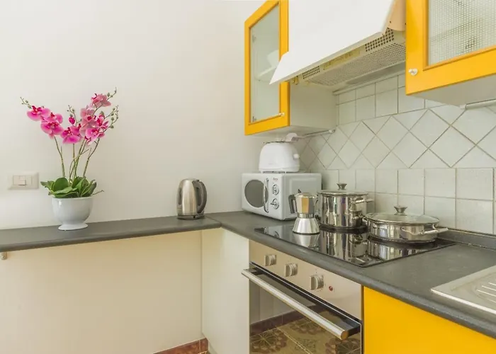 Casa Tina Con Piscina 펜션 산비토데이노르만니
